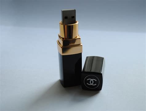 lipstick usb chanel